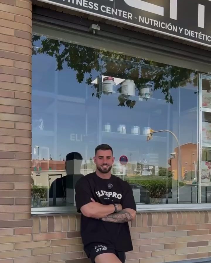 Fachada de ElitePro Gym, en avenida de l'Estatut 207
